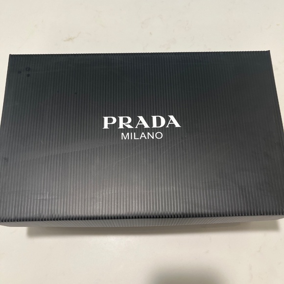 Prada Men Downtown Sneakers US11 UK10 Green White Leather Triangle Logo Low Top - Picture 6 of 11